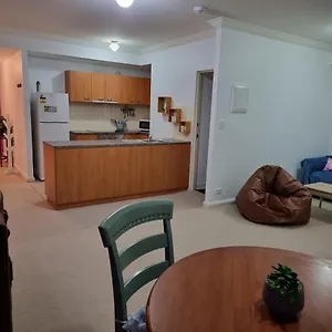  Apartment Little Monica Apartment- Spacious, Affordable &